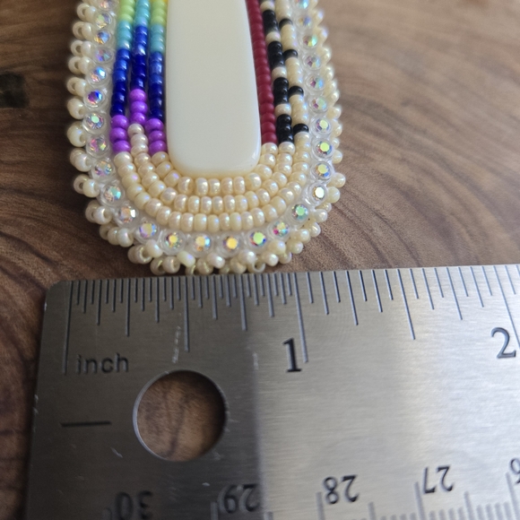 Handmade Navajo beaded pow wow earrings, rainbow & basket design - Picture 3 of 12